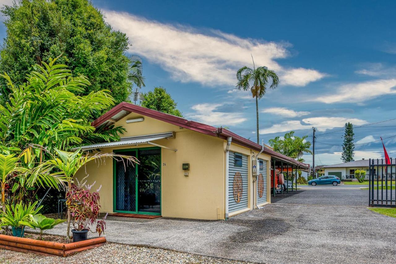 Tropical Lodge Innisfail Exterior foto